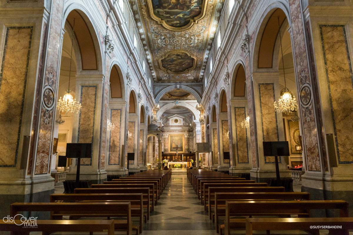 Interno cattedrale sorrento